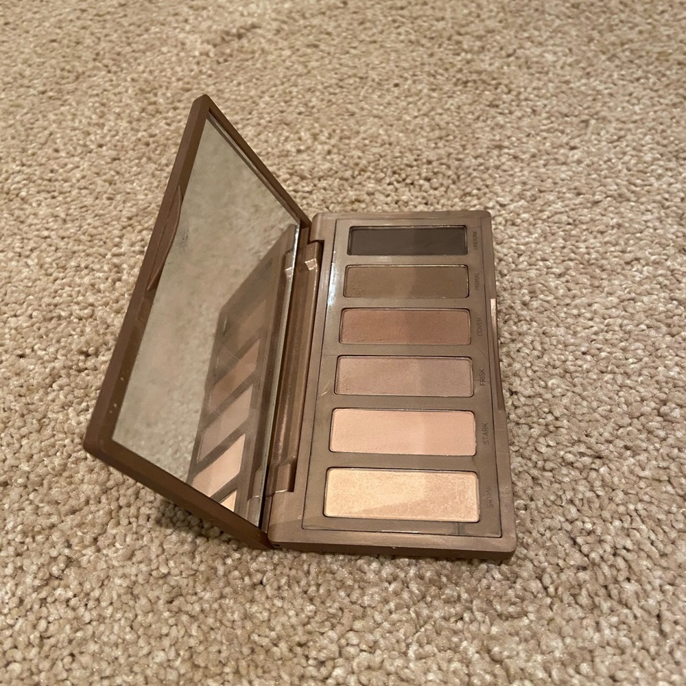 Price drop! UD Naked 2 Basics Shadows